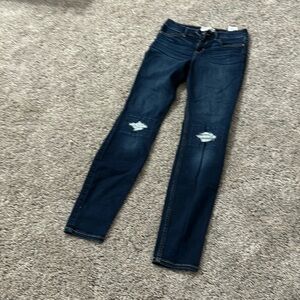 Jeans with holes( patches)